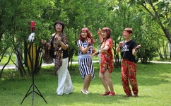 腹肌男孩自愈打桩西装